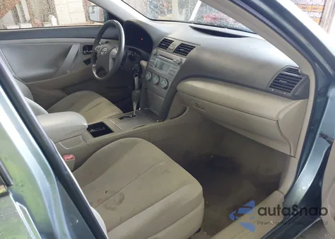 2009 Toyota Camry Le z USA, uszkodzony, nr VIN 4T1BE46K59U891849